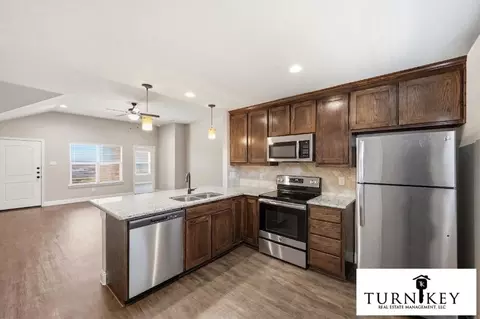 1325 White Sand Dr, Azle, TX 76020