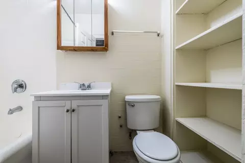 1931 E 71st St, Chicago, IL 60649 photo 9