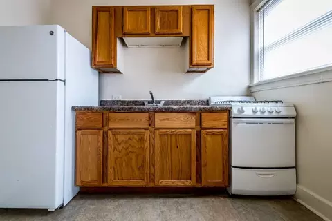 1931 E 71st St, Chicago, IL 60649 photo 4