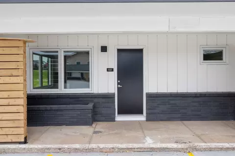 4711 University Ave, Cedar Falls, IA 50613 photo 9