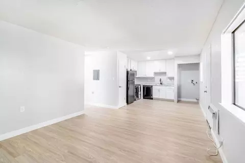 175 E Grove St, Reno, NV 89502 photo 2