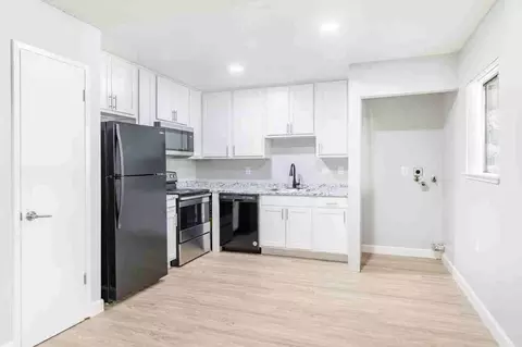 175 E Grove St, Reno, NV 89502