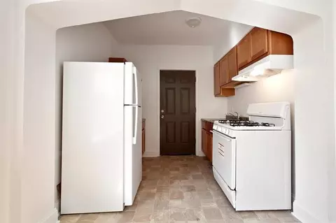 11932 S Stewart Ave, Chicago, IL 60628 photo 4