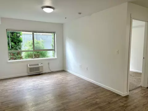 5811 SE Boise St, Portland, OR 97206