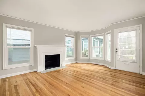 349 NE 3rd Ave, Hillsboro, OR 97124