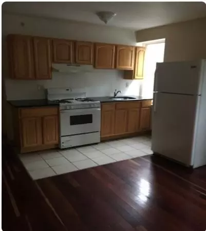 4236 Chestnut St, Philadelphia, PA 19104