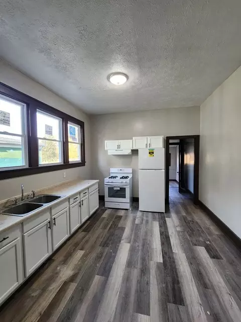 1424-1426 1424-1426 High Street Rd, Logansport, IN 46947