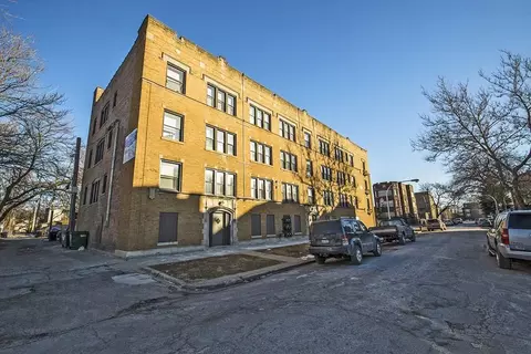 7419 S Phillips Ave, Chicago, IL 60649