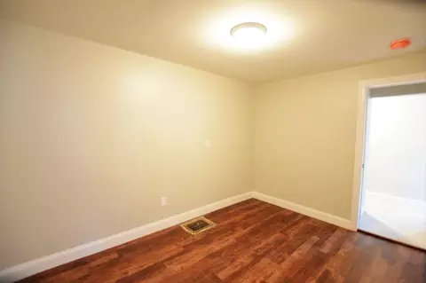 106 S Quarry St, Ithaca, NY 14850