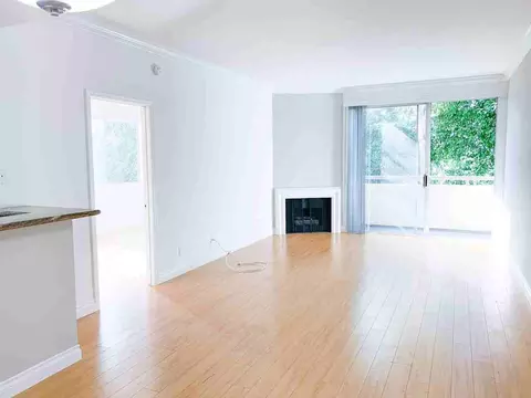 7007 Glasgow Ave, Los Angeles, CA 90045