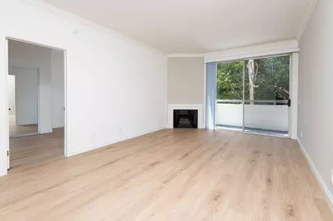 7007 Glasgow Ave, Los Angeles, CA 90045