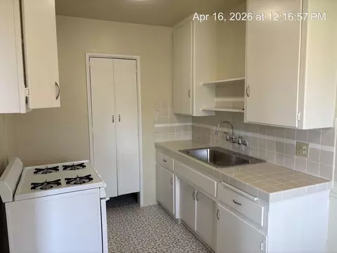 1116 W Valencia Dr, Fullerton, CA 92833 photo 4