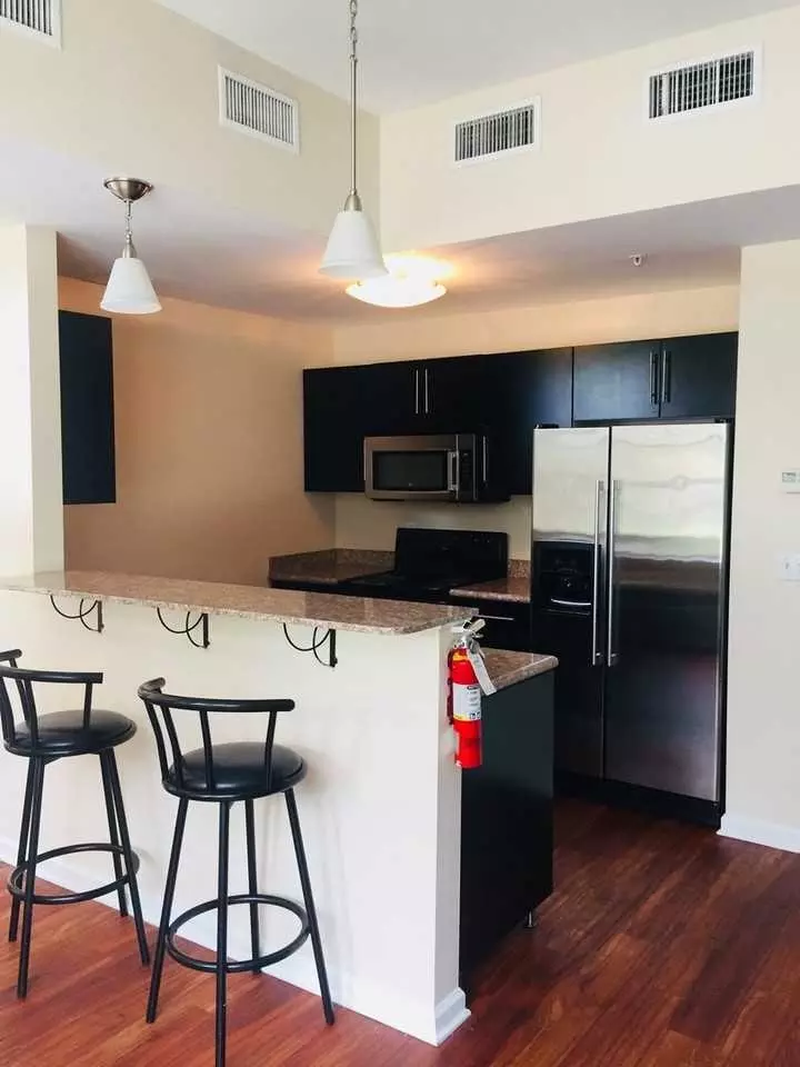  602 N Morton St, Bloomington, IN 47404 photo 2