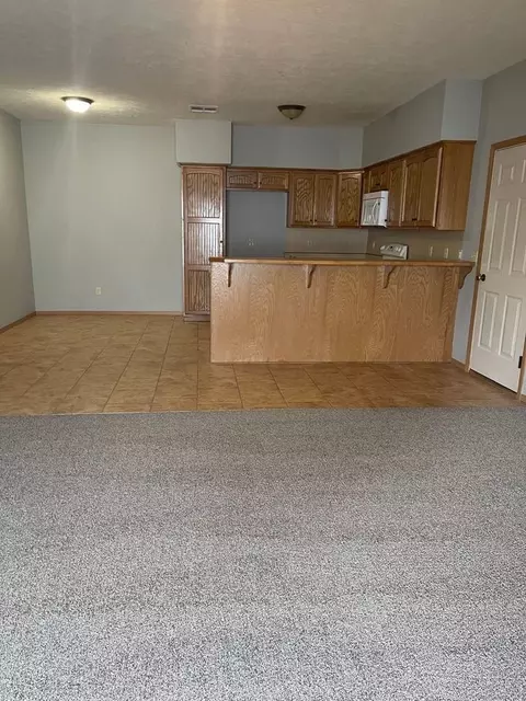 705 E Watermill Cir, Ozark, MO 65721