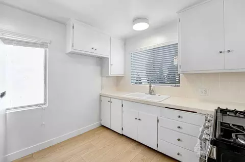303 California Ave, Santa Monica, CA 90403