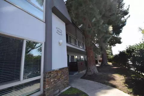 12142 Burbank Blvd, Los Angeles, CA 91607