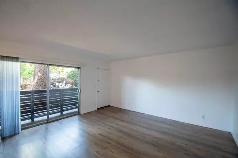 12142 Burbank Blvd, Los Angeles, CA 91607