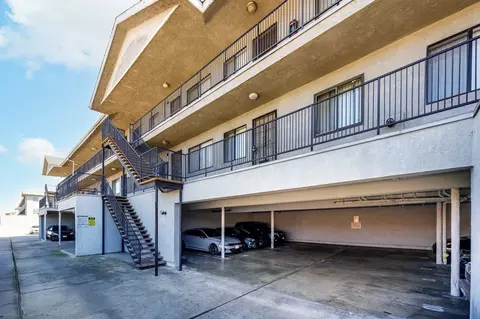 13700 Lemoli Ave, Hawthorne, CA 90250 photo 3