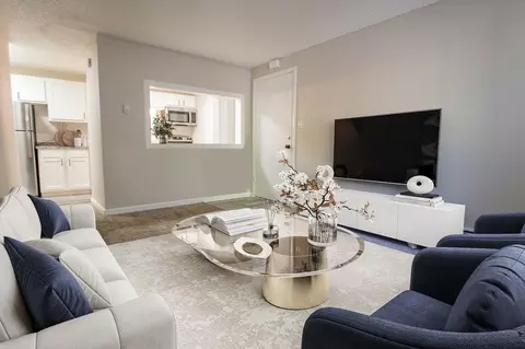300 Clayton St, Denver, CO 80206