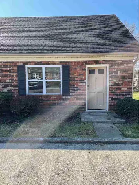 S Porter Dr, Richmond, KY 40475