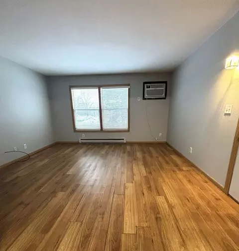 136 Earl St, Evansdale, IA 50707