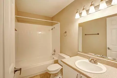 13808 NE 12th St, Bellevue, WA 98005 photo 13