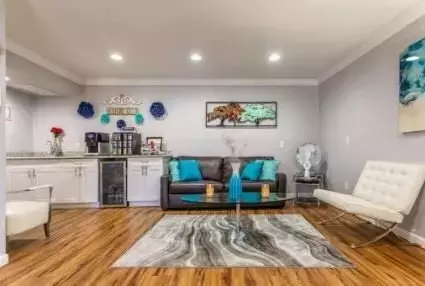 851 Threadneedle St, Houston, TX 77079 photo 5