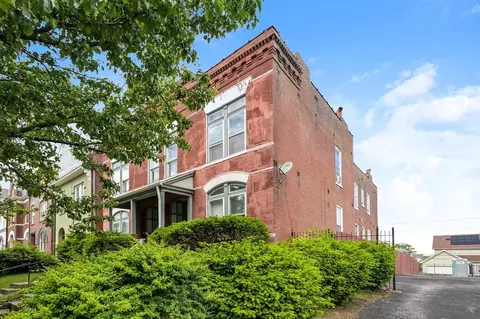 2821 Henrietta Pl, Saint Louis, MO 63104 photo 2