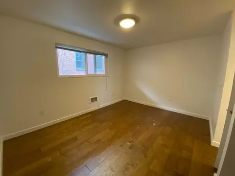 412 Bellevue Ave E, Seattle, WA 98102