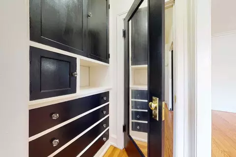 5501 S Cornell Ave, Chicago, IL 60637 photo 9