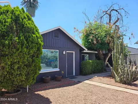 9238 N 7th Ave, Phoenix, AZ 85021