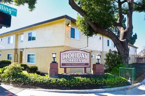 Holiday Garden Apts., San Leandro, CA 94579