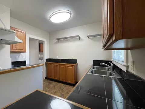 1030 V St, Sacramento, CA 95818