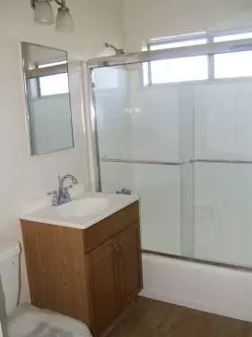 2307 Ocean Ave, Santa Monica, CA 90405