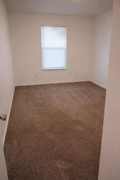 802 Matthew St, Sundown, TX 79372 photo 13