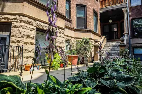 725 S Loomis St, Chicago, IL 60607