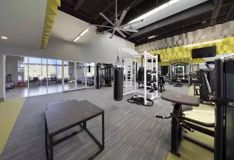 20080 W Dixie Hwy, Miami, FL 33180 photo 20
