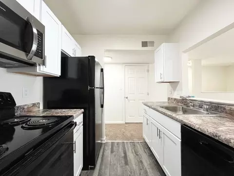 500 Collinwood Pl, Newport News, VA 23602