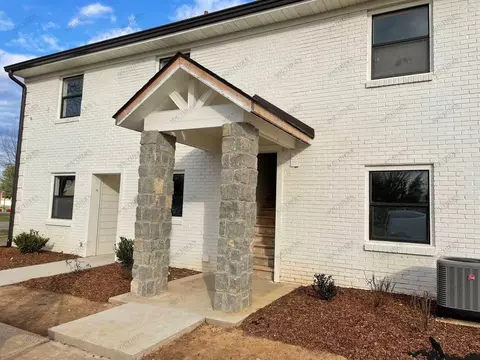 550 Winfield Dr, Bowling Green, KY 42103