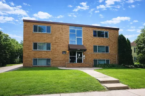 516 5th St SE, Minneapolis, MN 55414