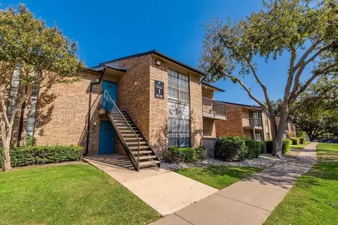 1433 Regal Dr, Richardson, TX 75080 photo 3