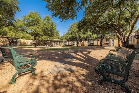 1433 Regal Dr, Richardson, TX 75080 photo 25