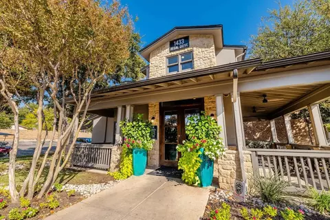 1433 Regal Dr, Richardson, TX 75080 photo 4