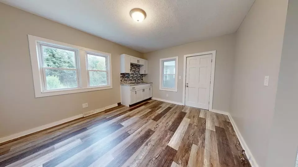  3319 W 44th St, Cleveland, OH 44109 photo 3