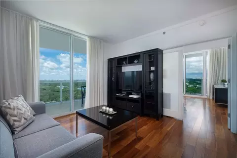2889 Mcfarlane Rd, Miami, FL 33133
