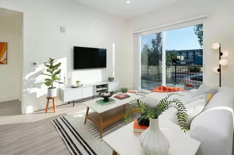 344 W 2nd St, Reno, NV 89503