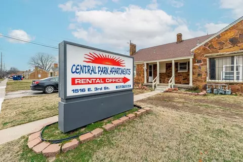 1514 E 3rd St N, Wichita, KS 67214