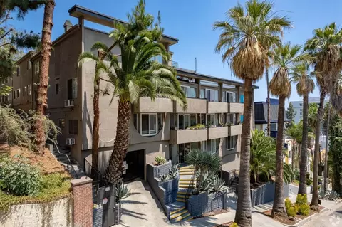 1944 Whitley Ave, Los Angeles, CA 90068