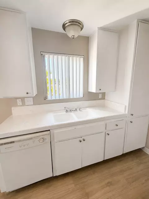 1960 E Grand Ave, Escondido, CA 92027 photo 8