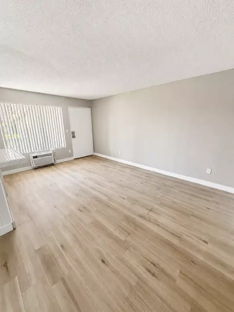 1960 E Grand Ave, Escondido, CA 92027 photo 4